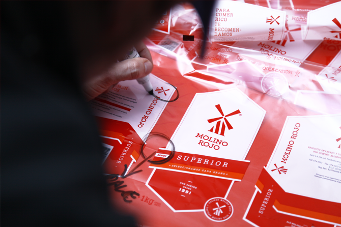 深圳紅蘋果品牌VI設計之Molino Rojo糙米品牌形象升級