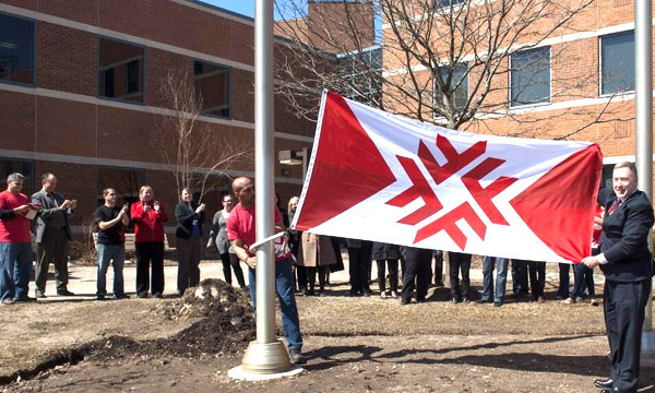 深圳VI設(shè)計分享之加拿大范莎學院Fanshawe College啟用新標志