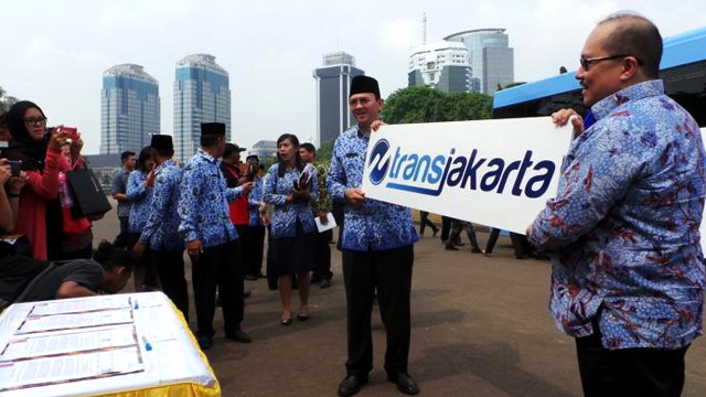 雅加達快捷巴士TransJakarta啟用新品牌形象----深圳品牌設計